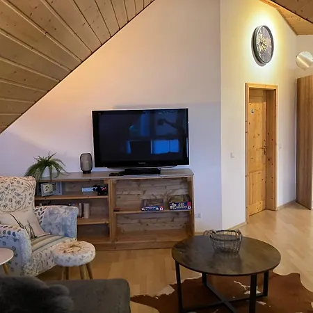 Schaedel Apartment *